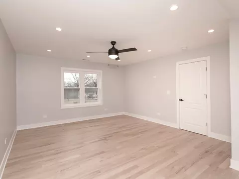 Bedroom - 6310 Hilly Way, Cary, IL 60013 photo 11 of 15