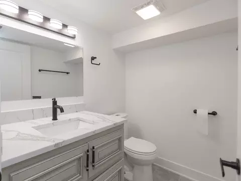 Bath - 6310 Hilly Way, Cary, IL 60013 photo 6 of 7