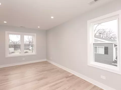 Living - 6310 Hilly Way, Cary, IL 60013 photo 9 of 9