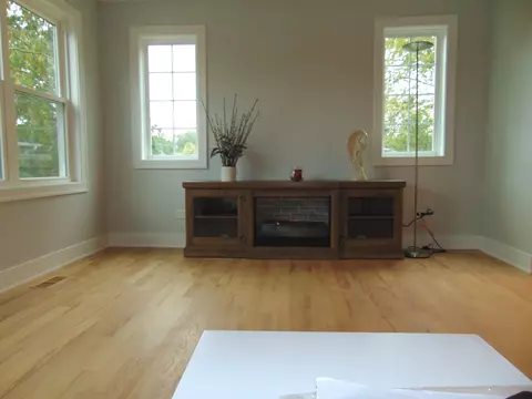 Living - 6310 Hilly Way, Cary, IL 60013 photo 6 of 9