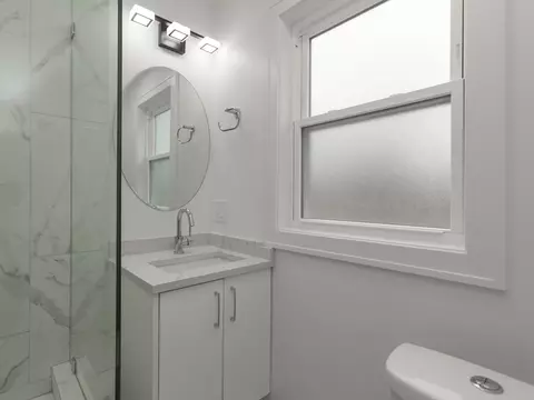Bath - 6310 Hilly Way, Cary, IL 60013 photo 3 of 7