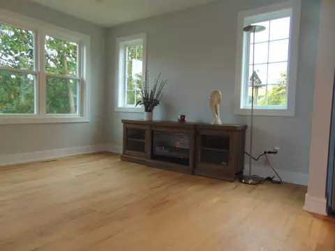 Living - 6310 Hilly Way, Cary, IL 60013 photo 5 of 9