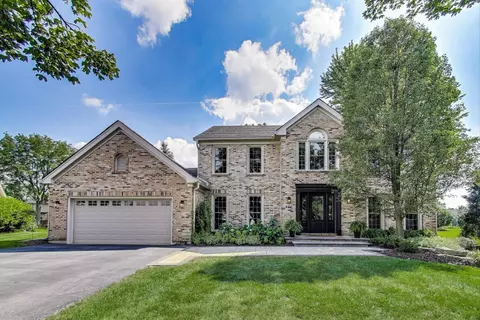 404 Appollo Ct, Wheaton, IL 60189