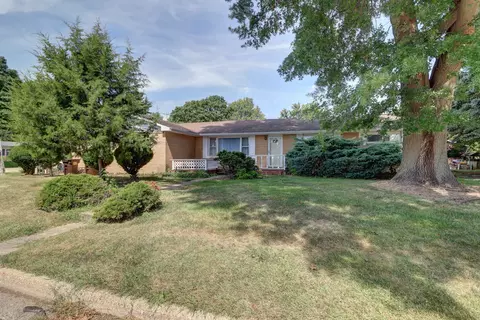 515 Wiker Dr, Rock Falls, IL 61071
