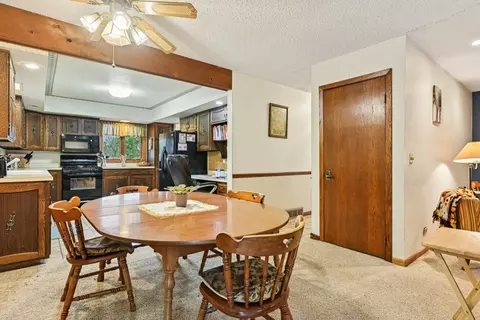 8116 Maple St, Marengo, IL 60152 photo 4