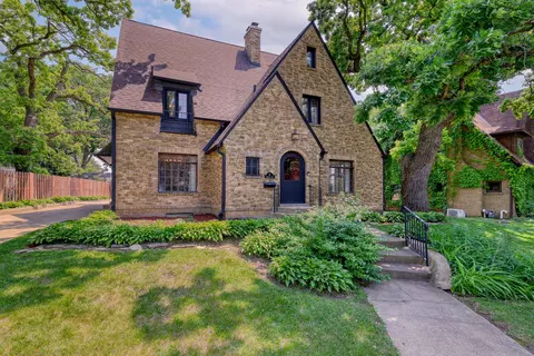 41 Hamilton Ave, Elgin, IL 60123