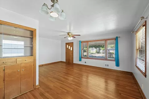 308 S Draper Ave, Champaign, IL 61821 photo 9