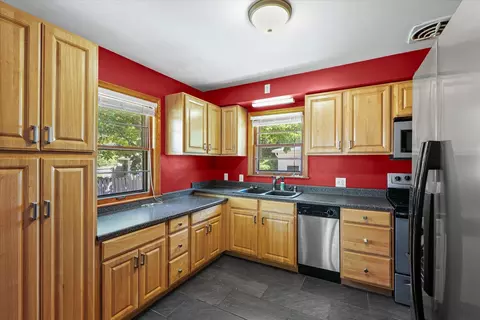308 S Draper Ave, Champaign, IL 61821 photo 10