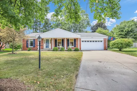 4 Stanford Pl, Champaign, IL 61820