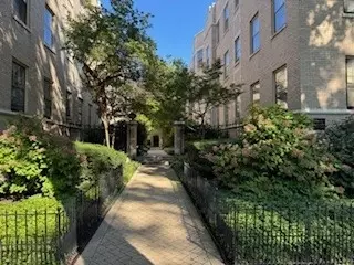 809 Judson Ave #2E, Evanston, IL 60202