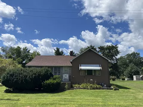 200 N East St, Seatonville, IL 61359
