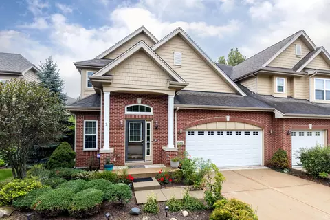 2559 Cedar Hill Ln, Woodridge, IL 60517