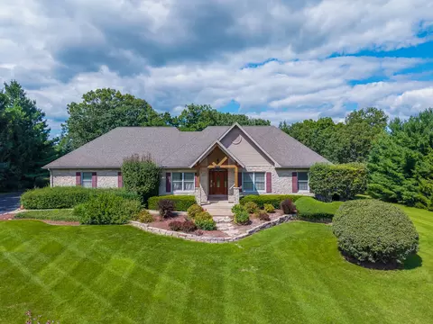 9206 Pine Needle Pass, Bull Valley, IL 60097