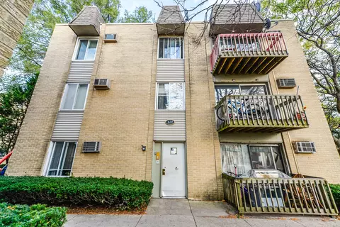 628 Piper Ln #3A, Prospect Heights, IL 60070
