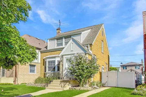 7246 W Ibsen St, Chicago, IL 60631