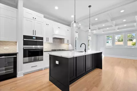 Kitchen - 2012 Maple Ave, Evanston, IL 60201 photo 1 of 5