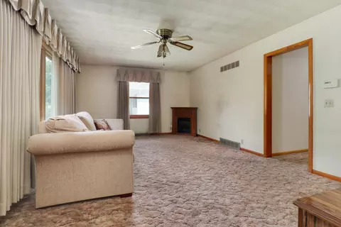 612 Oak St, Delavan, IL 61734 photo 24