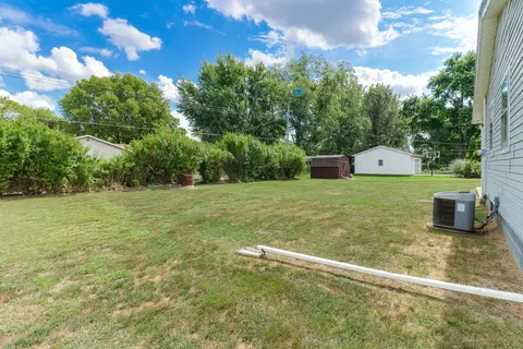 612 Oak St, Delavan, IL 61734 photo 38