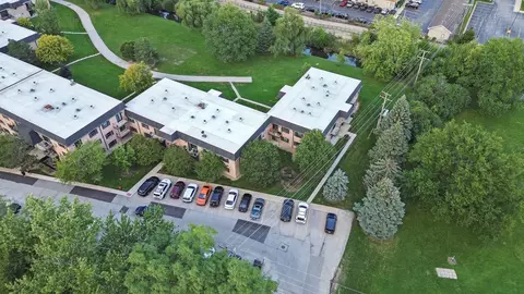View/Area - 3355 Kirchoff Rd #6A, Rolling Meadows, IL 60008 photo 3 of 5