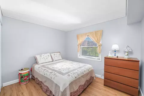 Bedroom - 3355 Kirchoff Rd #6A, Rolling Meadows, IL 60008 photo 2 of 2