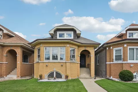 5328 W George St, Chicago, IL 60641