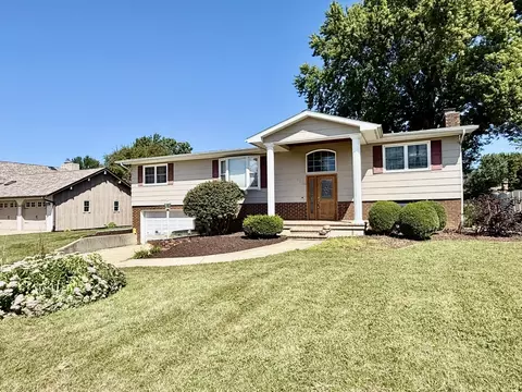 1203 W Clark St, Princeton, IL 61356