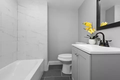Bath - Undisclosed, Chicago, IL 60643 photo 3 of 3