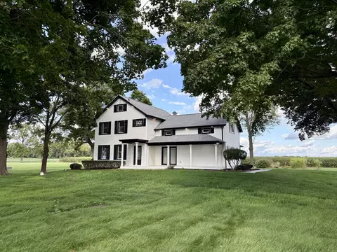 1407 N 2750w Rd, Kankakee, IL 60901