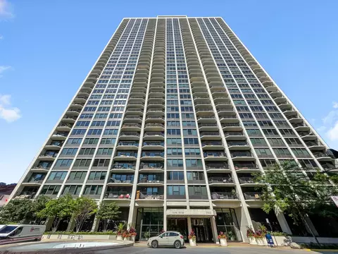 1560 N Sandburg Ter #1209J, Chicago, IL 60610