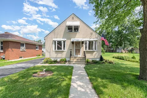 1412 Nicholson St, Joliet, IL 60435