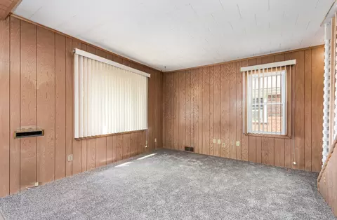 1412 Nicholson St, Joliet, IL 60435 photo 4