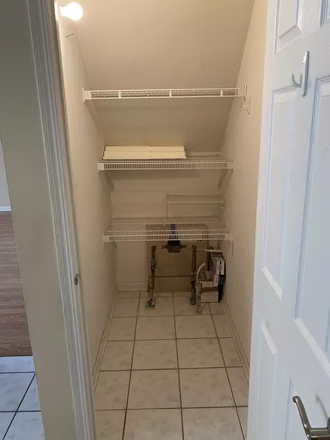 Other - 1091 Delta Dr, Elgin, IL 60123 photo 2 of 8