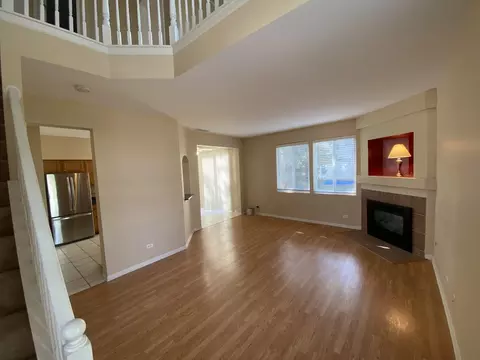 Living - 1091 Delta Dr, Elgin, IL 60123 photo 3 of 7