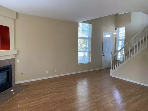 Living - 1091 Delta Dr, Elgin, IL 60123 photo 5 of 7