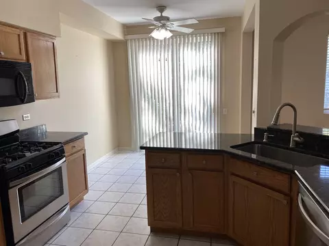 Kitchen - 1091 Delta Dr, Elgin, IL 60123 photo 3 of 5
