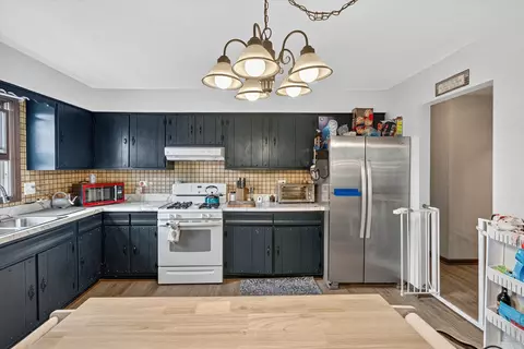 Kitchen - 2023 Monday Dr, Elgin, IL 60123 photo 1 of 3