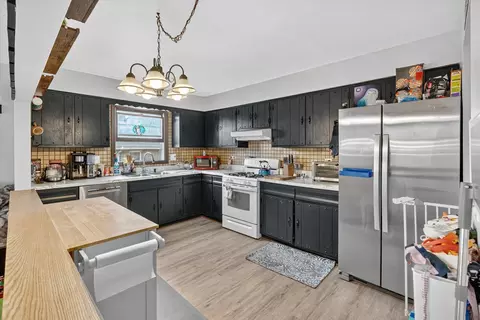 Kitchen - 2023 Monday Dr, Elgin, IL 60123 photo 2 of 3