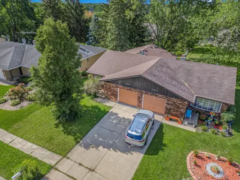 View/Area - 2023 Monday Dr, Elgin, IL 60123 photo 5 of 5