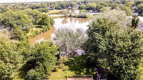 View/Area - 853 Voyager Dr, Bartlett, IL 60103 photo 2 of 4