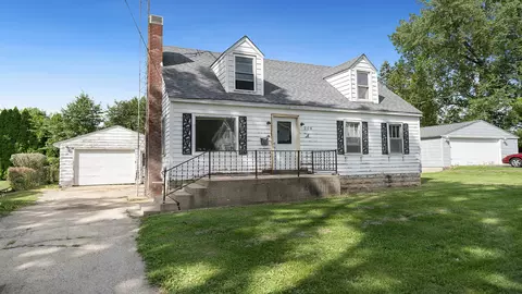 208 W Front St, Mount Morris, IL 61054