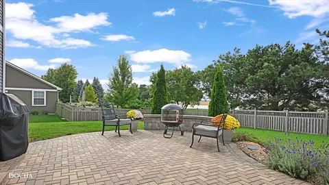 Exterior - 26827 Ashgate Xing, Plainfield, IL 60585 photo 2 of 4