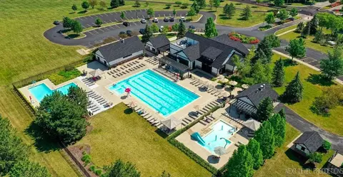 Exterior - 26827 Ashgate Xing, Plainfield, IL 60585 photo 4 of 4