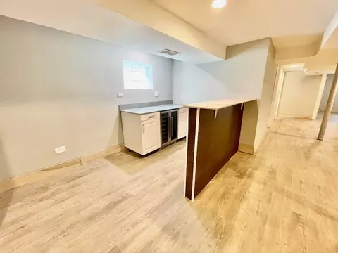 9302 S Eberhart Ave, Chicago, IL 60619 photo 30