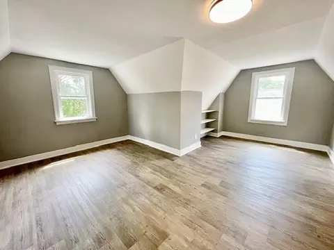 9302 S Eberhart Ave, Chicago, IL 60619 photo 23