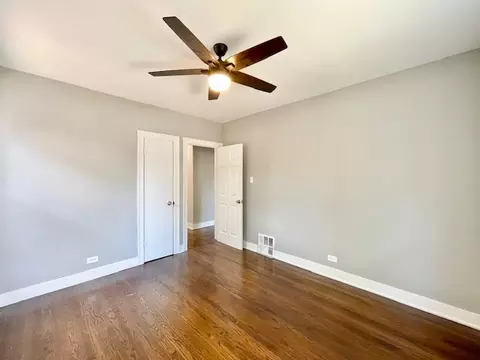 9302 S Eberhart Ave, Chicago, IL 60619 photo 14