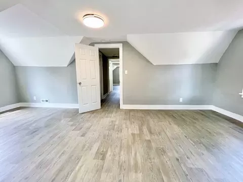 9302 S Eberhart Ave, Chicago, IL 60619 photo 21
