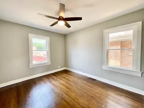 9302 S Eberhart Ave, Chicago, IL 60619 photo 15