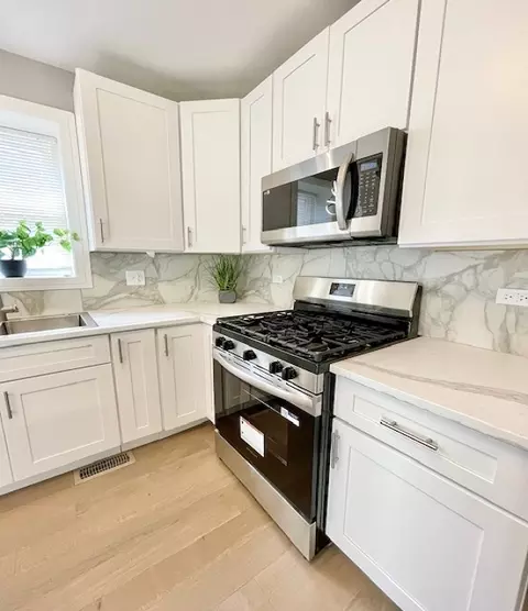 9302 S Eberhart Ave, Chicago, IL 60619 photo 13