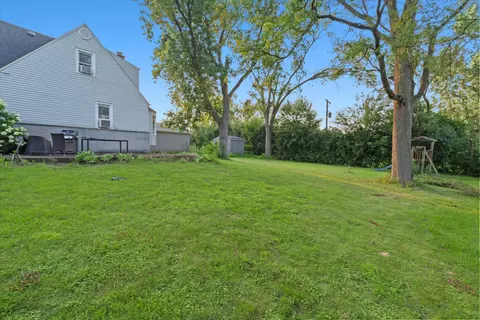 313 83rd St, Willowbrook, IL 60527 photo 25