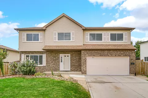 207 N Canyon Dr, Bolingbrook, IL 60490